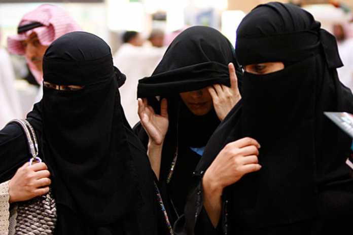 沙特妇女允许教育没有男性监护人同意