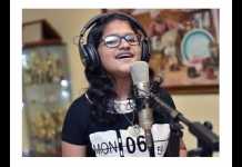 印度女孩用85种语言唱歌以获得吉尼斯世界纪录