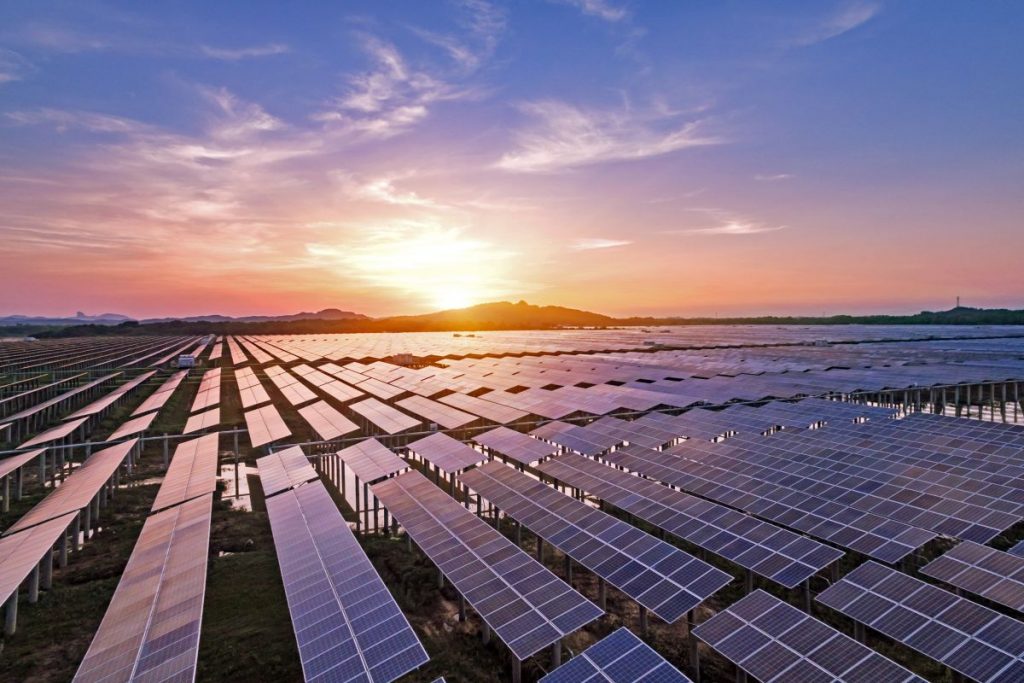 亚洲最大的750 MW太阳能工程，PM Narendra Modi